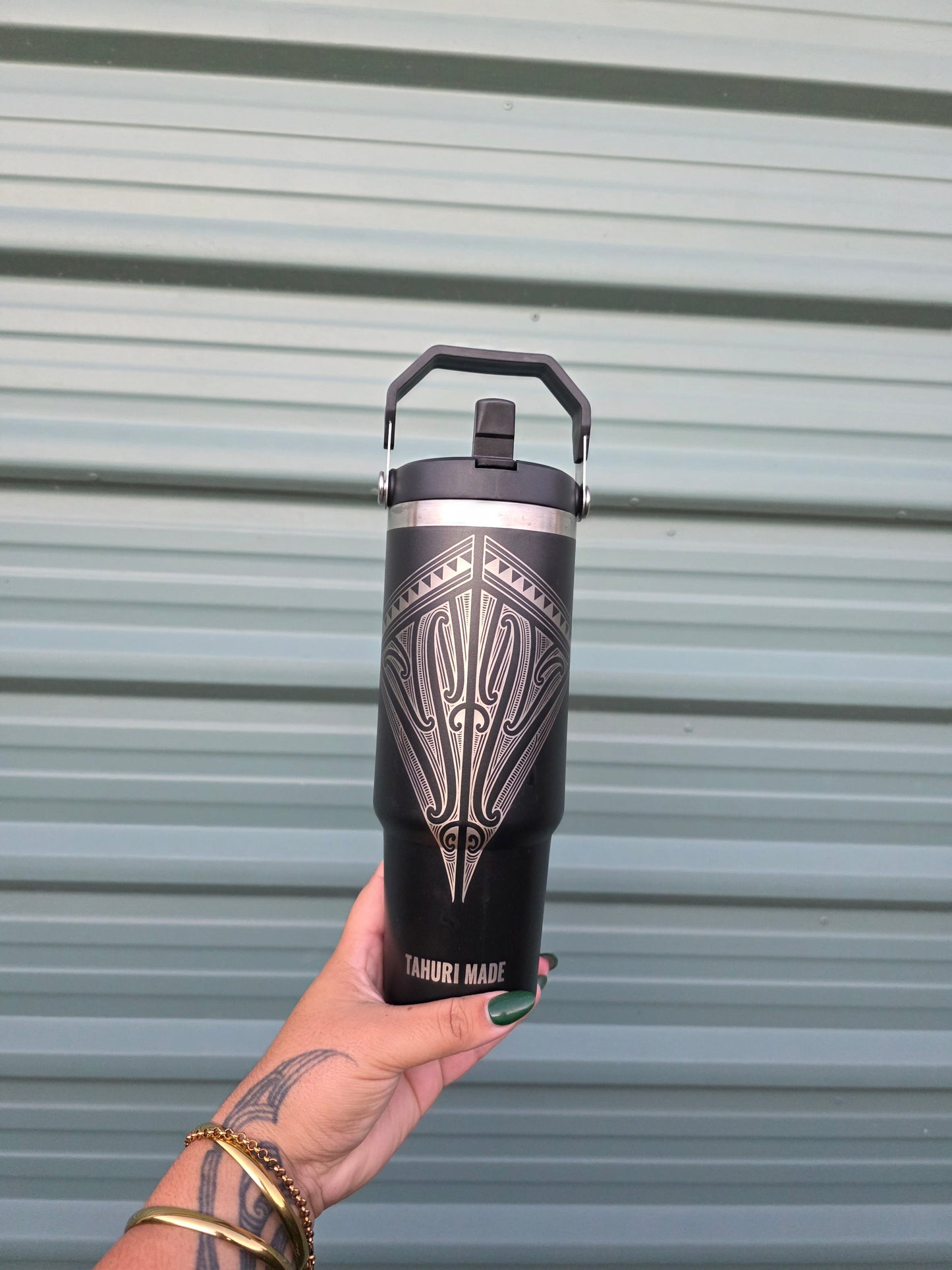 Tokirua Handle Bottle (1L)